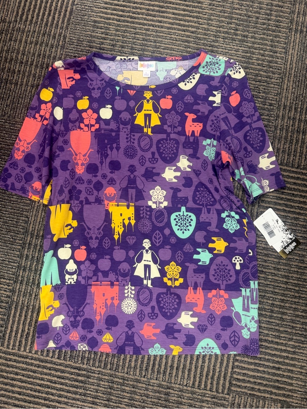 NWT LuLaRoe Disney Gigi Snow White Princess Purple Sz Large